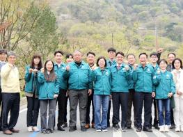 진주시의회 도시환경위, 월아산 숲속의진주 현장 방문 기사 이미지